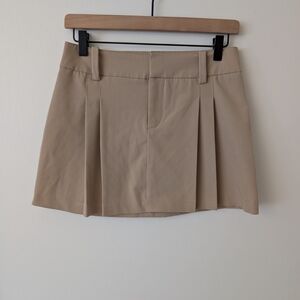 Aritzia Sunday Best Womens 0 Khaki Pleated Mini Skirt Preppy Academia Classic